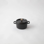 STAUB_black.jpg